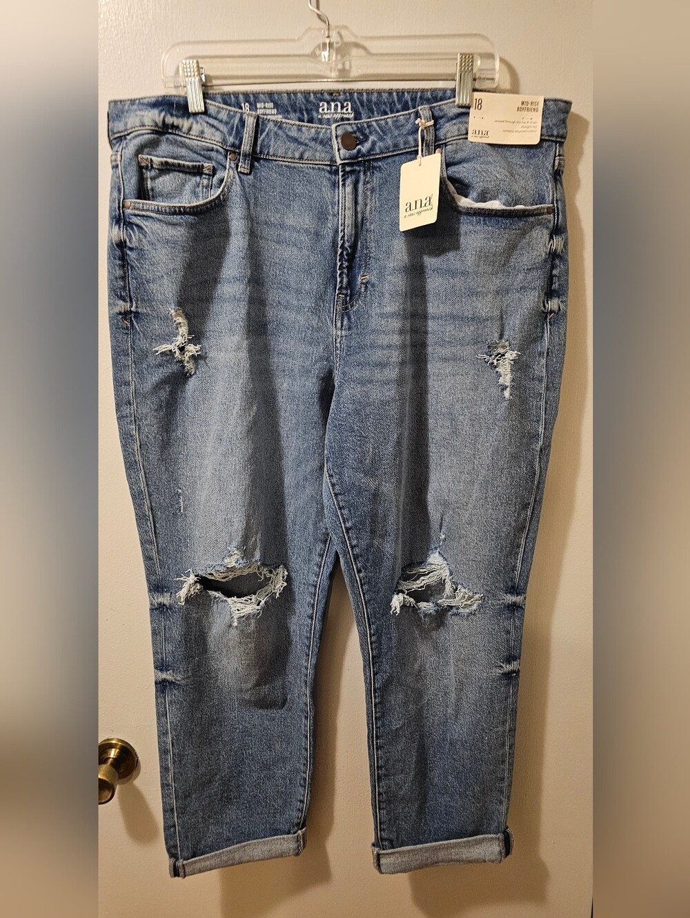 A.N.A. A New Approach Jeans Mid Rise Boyfriend Jeans Distressed Womens Sz 18 NWT